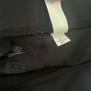 Women’s Nike leggings